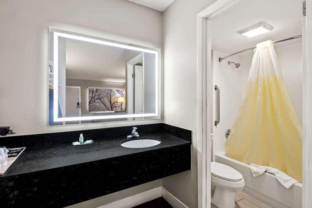 Quality Inn Near Blue Spring Ориндж-Сити Номер фото