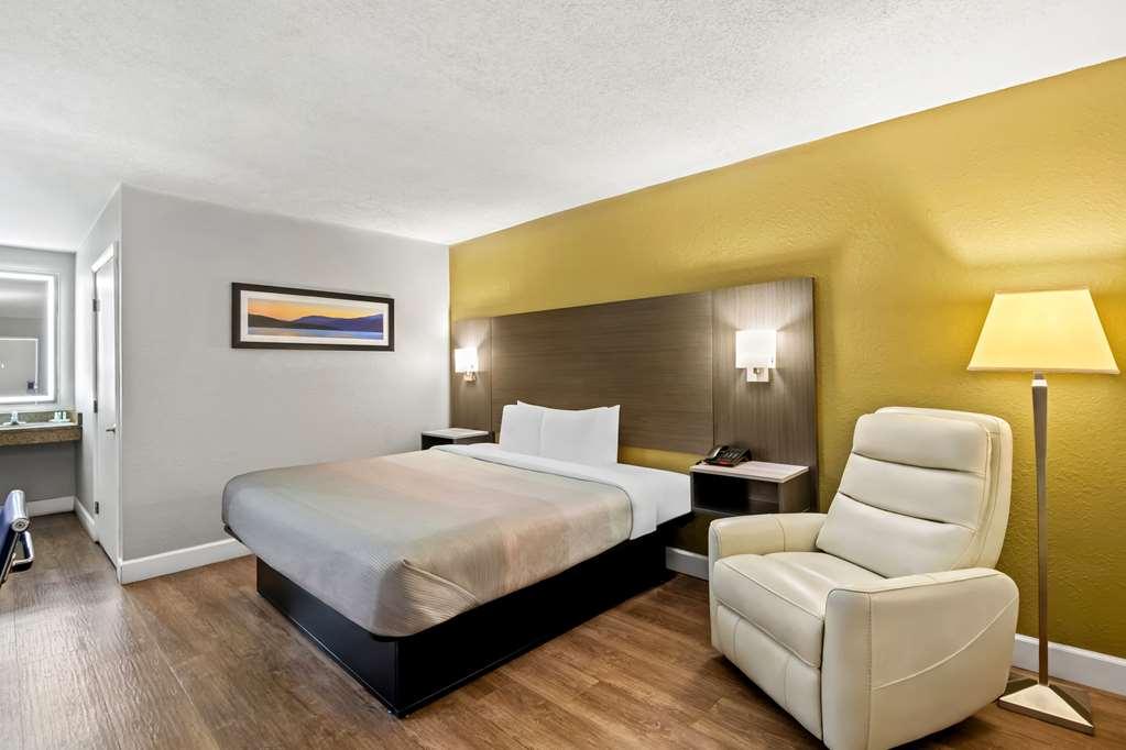 Quality Inn Near Blue Spring Ориндж-Сити Номер фото