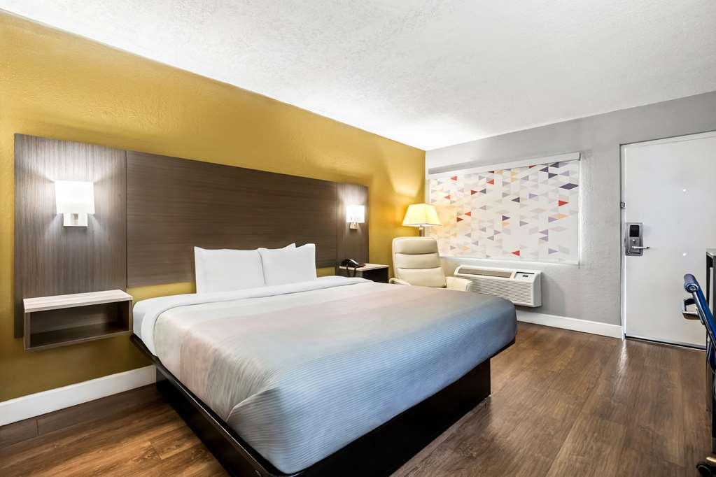 Quality Inn Near Blue Spring Ориндж-Сити Номер фото