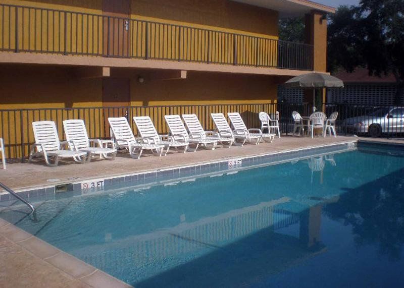 Quality Inn Near Blue Spring Ориндж-Сити Экстерьер фото