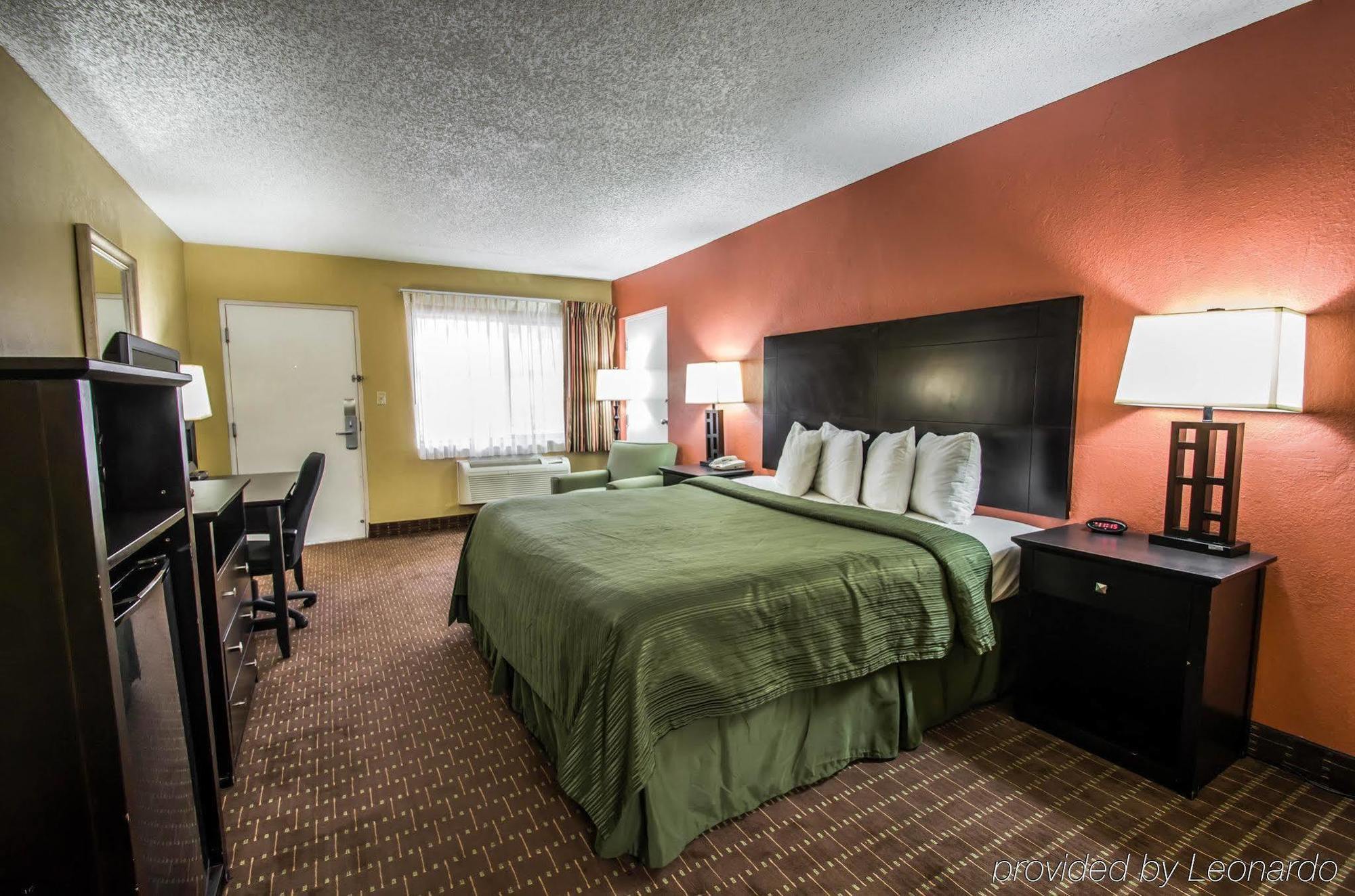 Quality Inn Near Blue Spring Ориндж-Сити Экстерьер фото